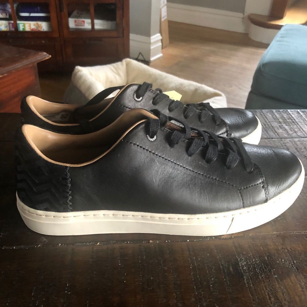 NWT TOMS Lenox Sneakers size 9.5 Black